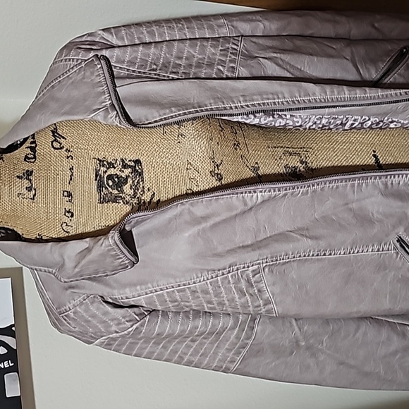 Grey/clay in color maurices jacket size 3. - Picture 2 of 5